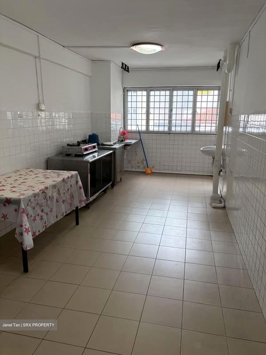 Blk 352 Clementi Avenue 2 Shopping Centre (Clementi), HDB 4 Rooms #585444261